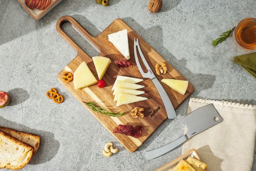 3 Piece Signature Cheese Knives & Serving Board Set