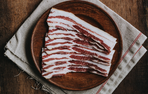 Traditionally Cured, Smoked Streaky Bacon