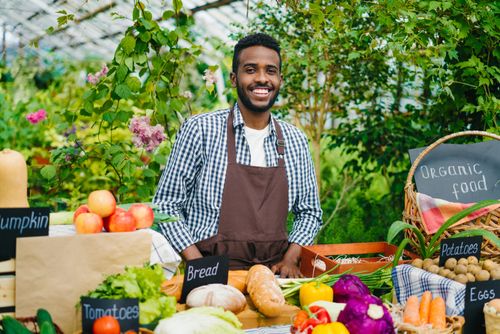 From Farm to Shelf: How Garden Retailers Can Support Local Growers
