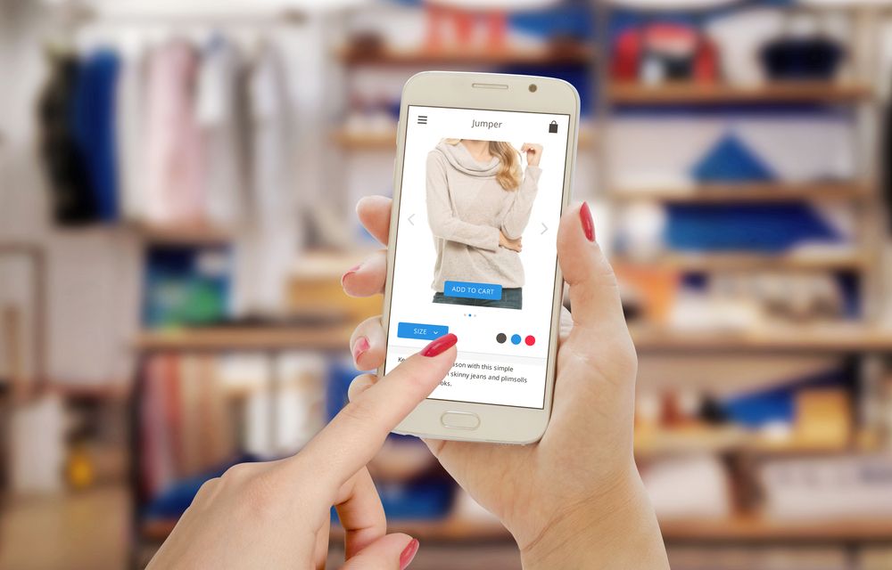 Chatbots and Virtual Stylists fashion retail ecommerce tech