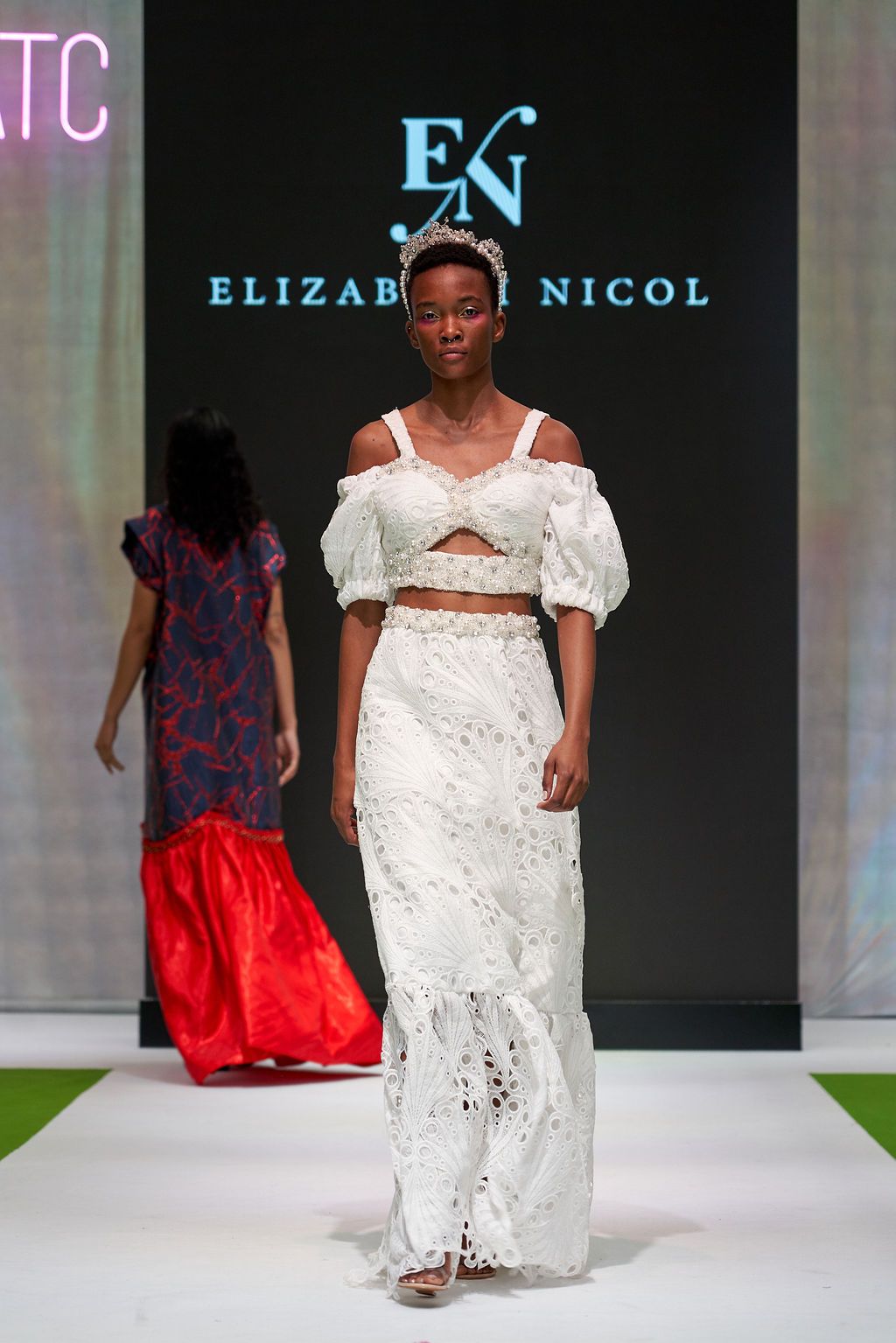 Elizabeth Nicols Catwalk Pure x JATC 24