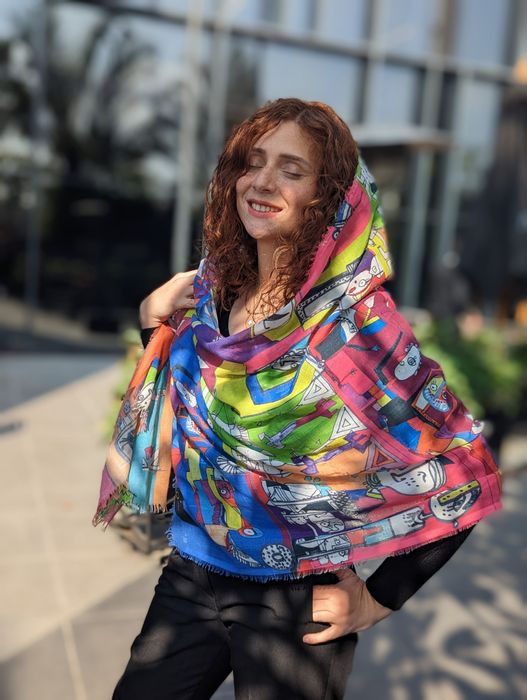 Utopia scarf