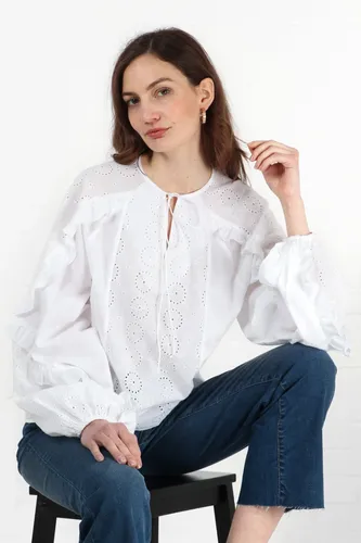 Look 03 - Broderie anglaise