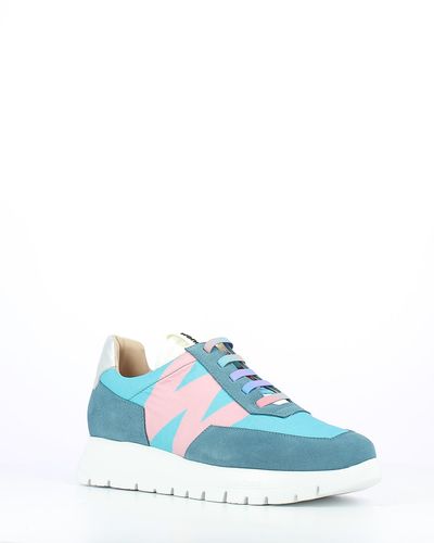 Odisei Sneaker
