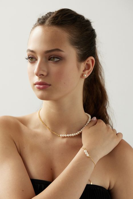 Yvonne Natural Pearls Bracelet