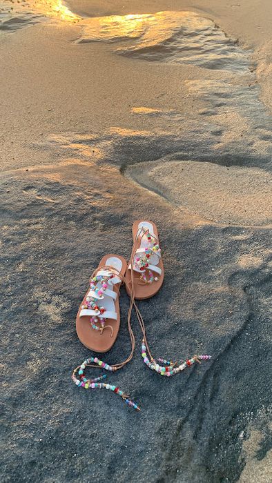 White Leather sandals with beads - 