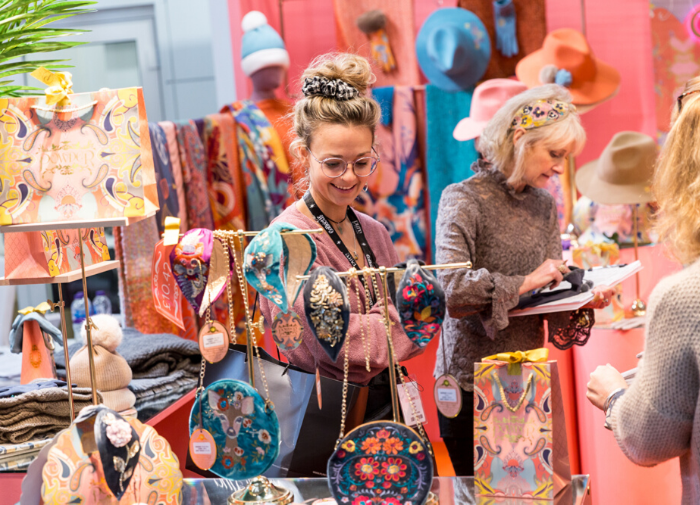 Exhibitor tips for postshow success Pure London x JATC 1416 July