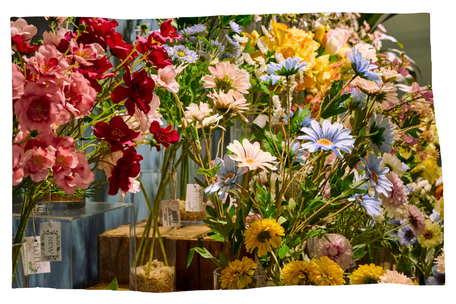 Artificial flowers, foliage and trees 