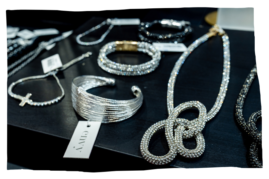 Silver jewellery, necklaces and pendants 