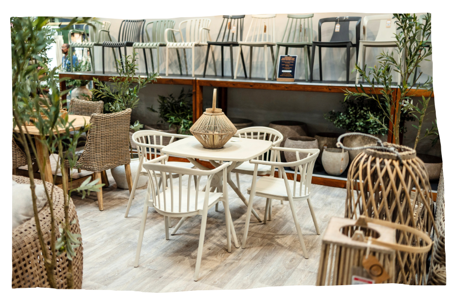 Outdoor entertaining, barbecues and firepits 