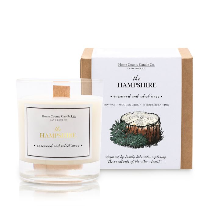 The Hampshire - Rosewood & Velvet Moss Candle