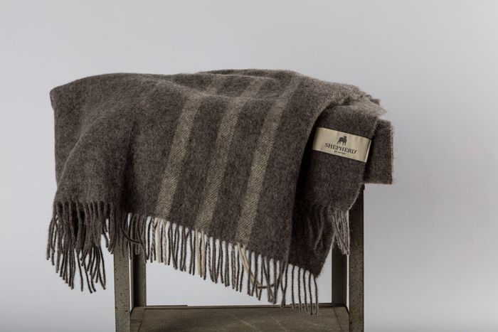 LUCY GOTLAND WOOL BLANKET