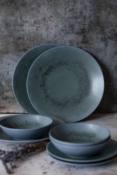 Mikasa Reactive Blue Twelve Piece Dinner Set with Reactive Glaze