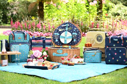 Beau & Elliot 'Confetti' Outdoor Living