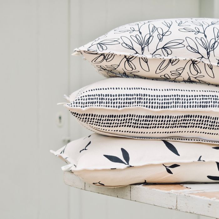5% off LINEN CUSHION COVERS Wholesale orders over £2000000