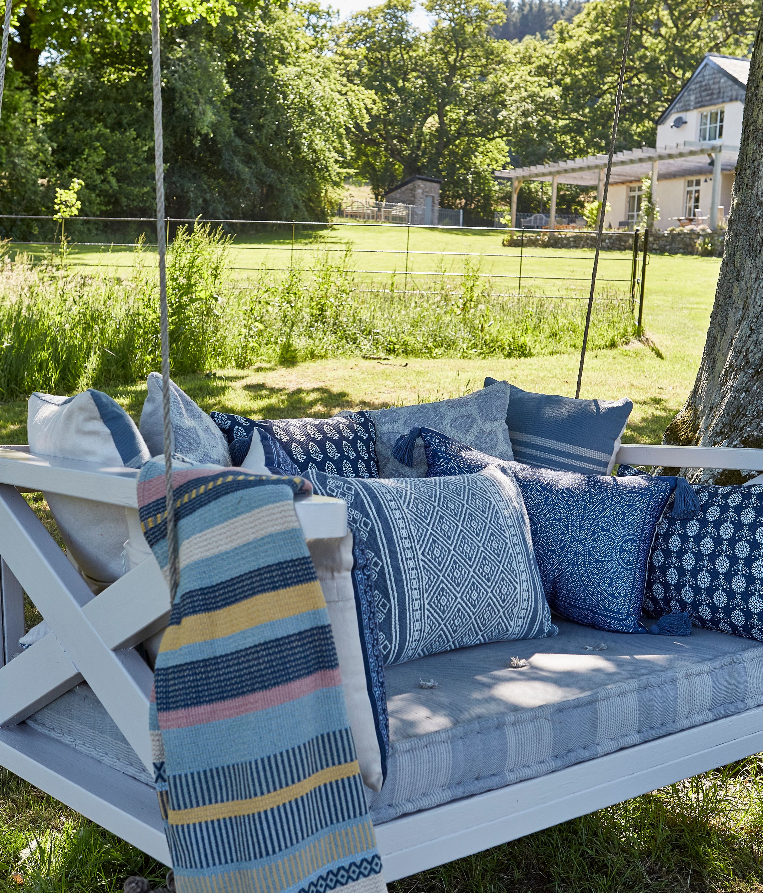 Outdoor Sustainable Styles for Spring