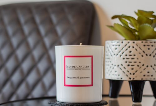 Bergamot & Geranium Gift Box Candle- Large Glass