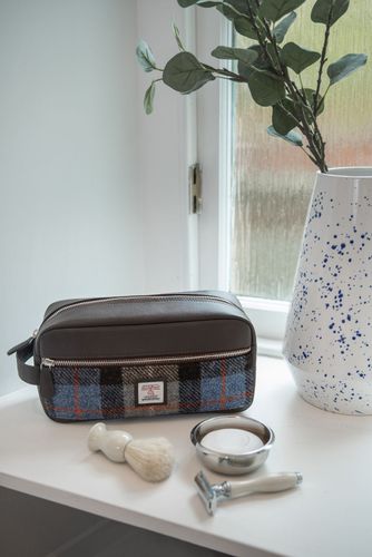 HARRIS TWEED WASH BAG