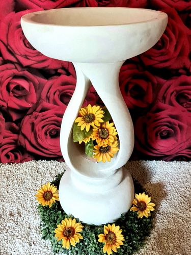 Luxory White Modern Bird Bath