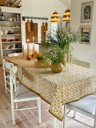 100% Cotton Table Cloths