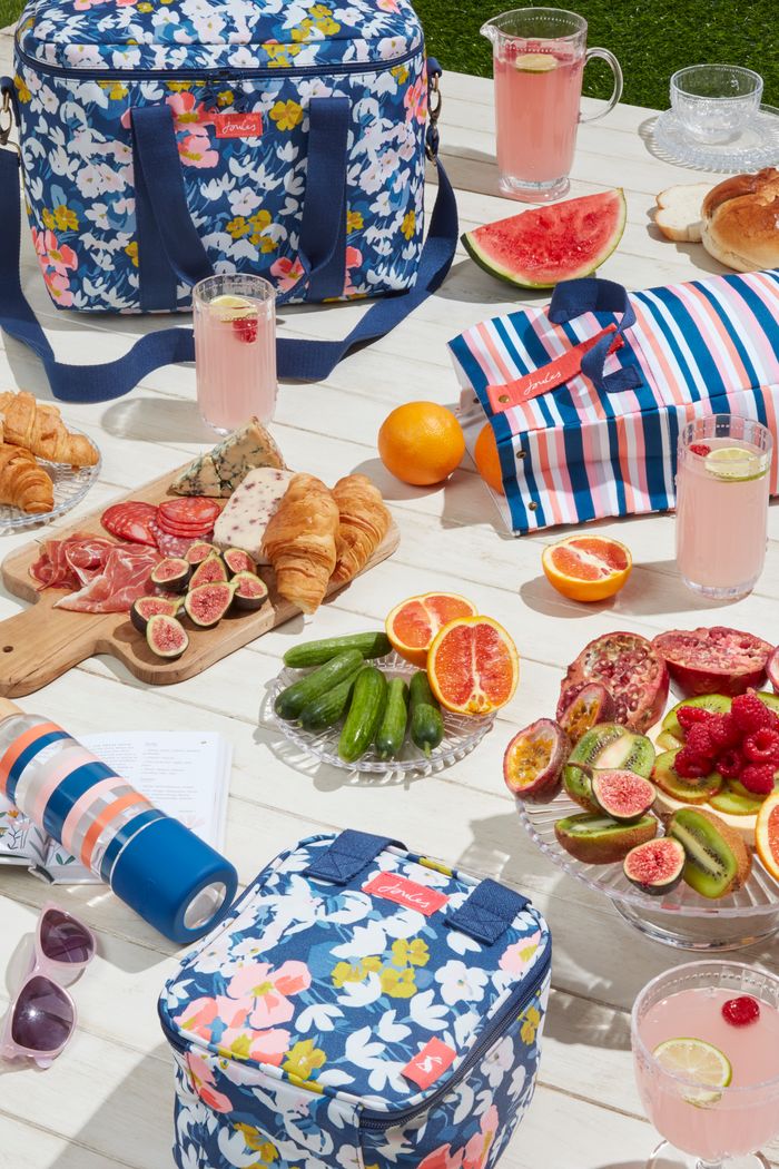Joules Outdoor Dining Collection Spring Fair 2023