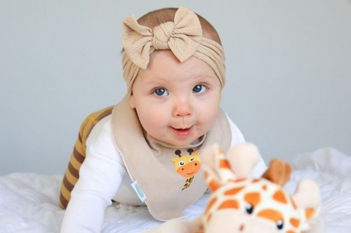 Ziggle Giraffe Bib, Knitted Leggings and Comforter Blanket