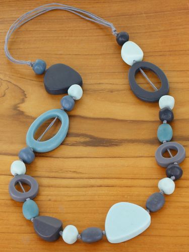 Tonal Blue Resin Necklace