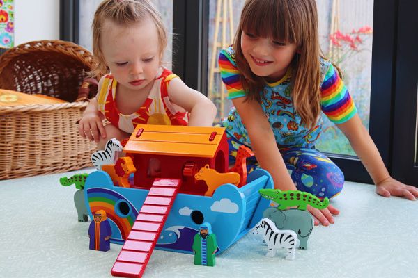 Wooden Toy Noah's ark Playsets for Children