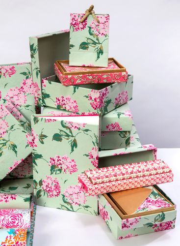 Globe Enterprise Everyday Gift Wrap 2024