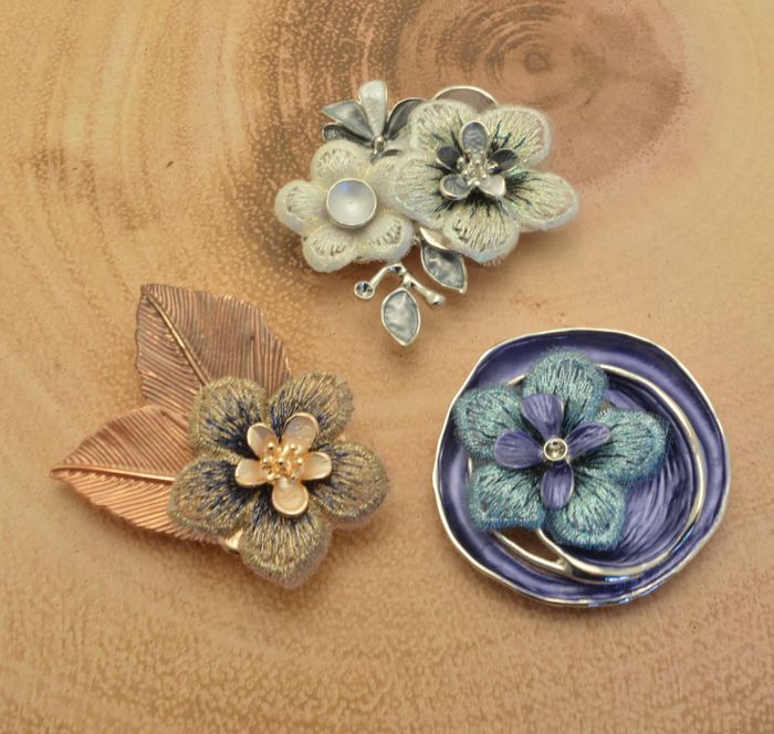 Magnetic Brooches