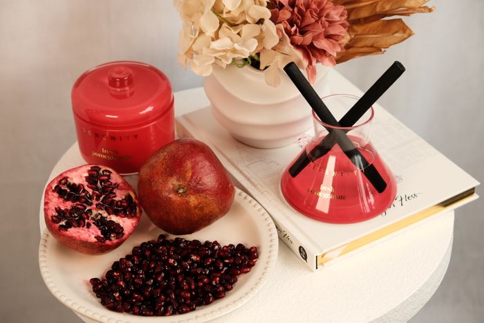 Fresh Pomegranate 230g Candle