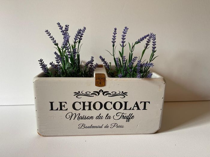 Le Chocolat Handle Box