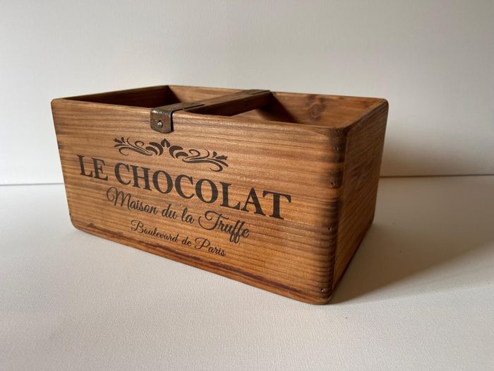 Le Chocolat Handle Box