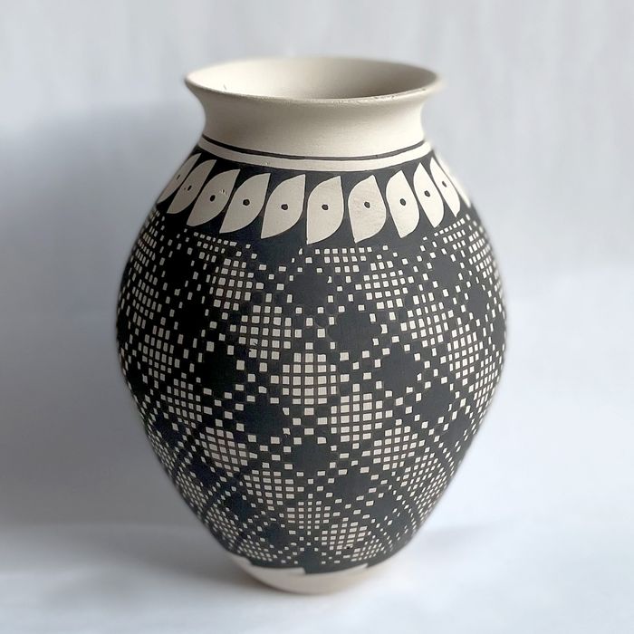 Exclusive Mata Ortiz Pottery