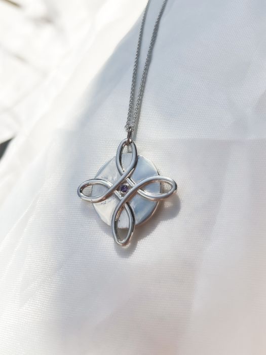 Areca Plus Necklace™