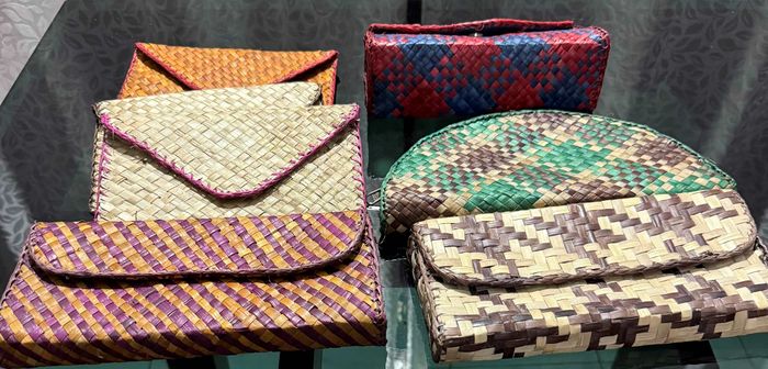Water hyacinth and screw pine Bags and purses