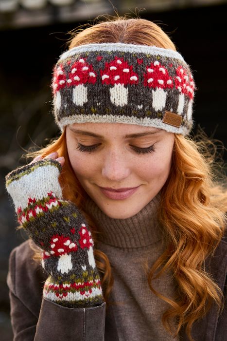 Women's 100% Wool Accessories