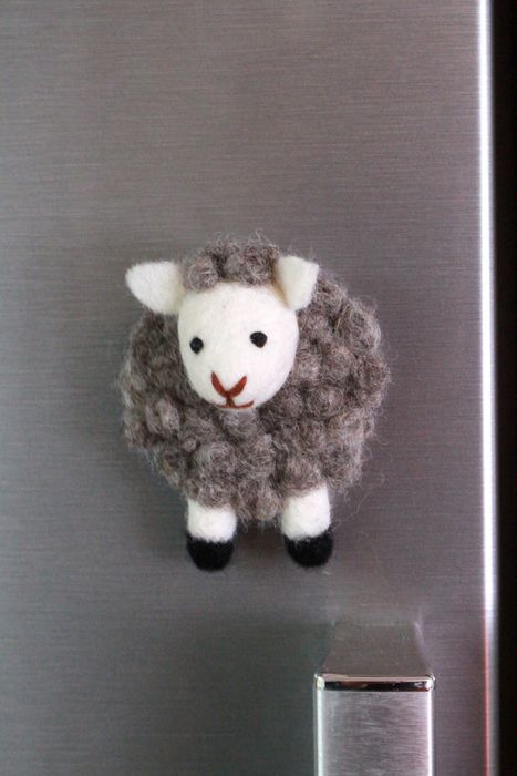 Felt animal accessories to wear & for the home