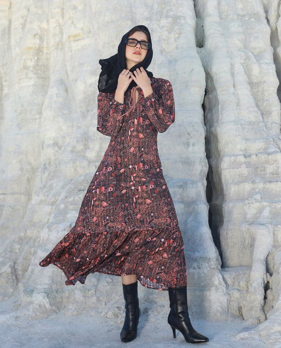 Black bloom maxi dress