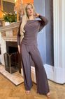 Carbon jumpsuit with sleeve in chocolate