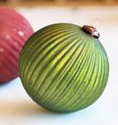 LARGE RIBBED DECORATIONS