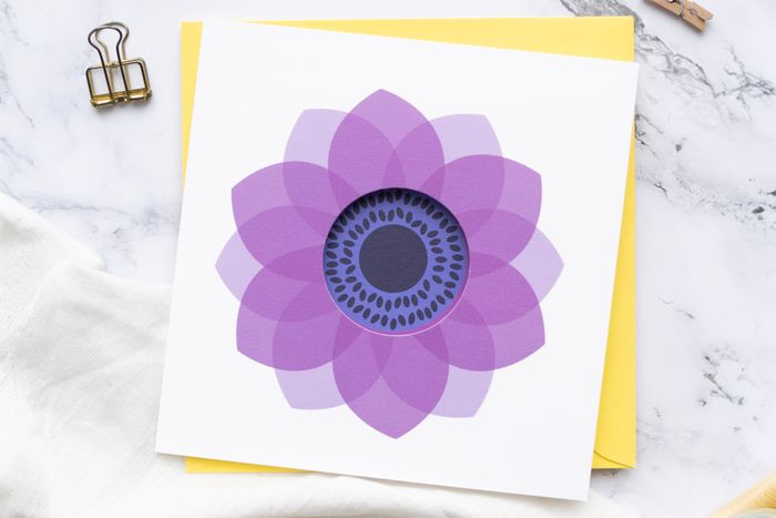 Circle-Cut Flower Cards