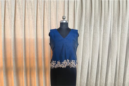 Mulberry Silk Applique Embroidery V-Neck Top