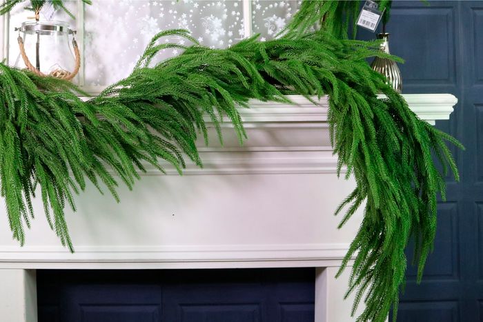 Real Touch Wreaths & Garland