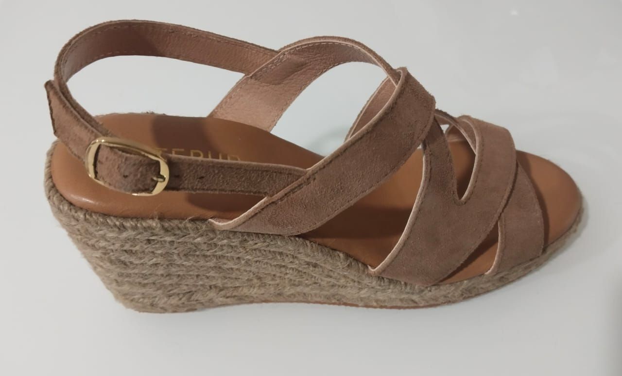 HEEL SANDALS
