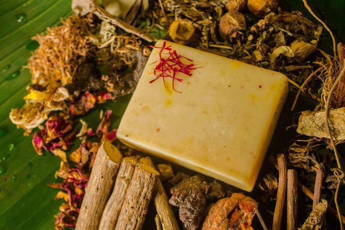 KUMKUMADI FACE AND BODY SOAP