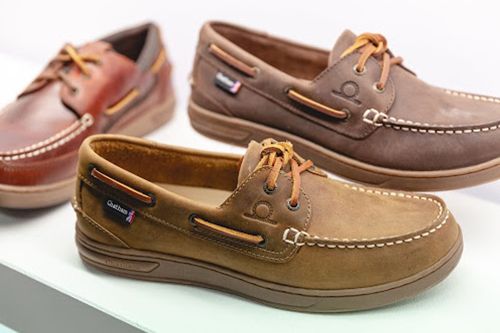 Flats & loafers