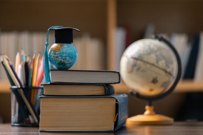 Understanding educator pain points worldwide! A guide for exhibitors.