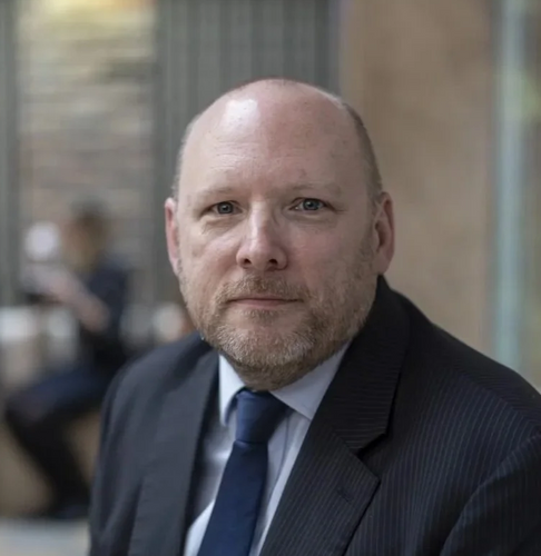 Chris Hallmark - Centrum voor Operationele Uitmuntendheid in het Onderwijs (CEOE)