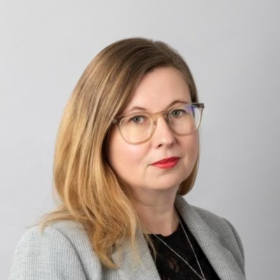 Alexa Joyce - Apple Inc.